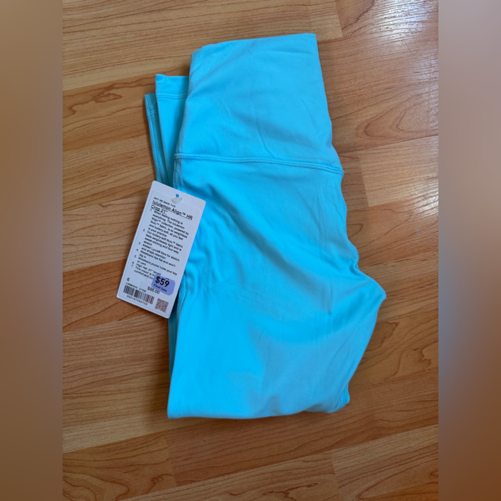 lululemon Align HR
Crop 21"